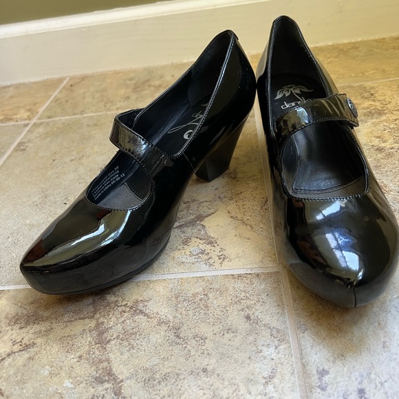 Dansko Shiny Black Mary Jane Shoes - Picture 2 of 6